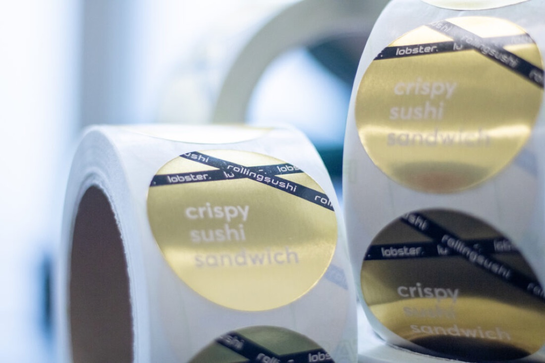 Gouden stickers die klasse uitstralen: Rolling Sushi